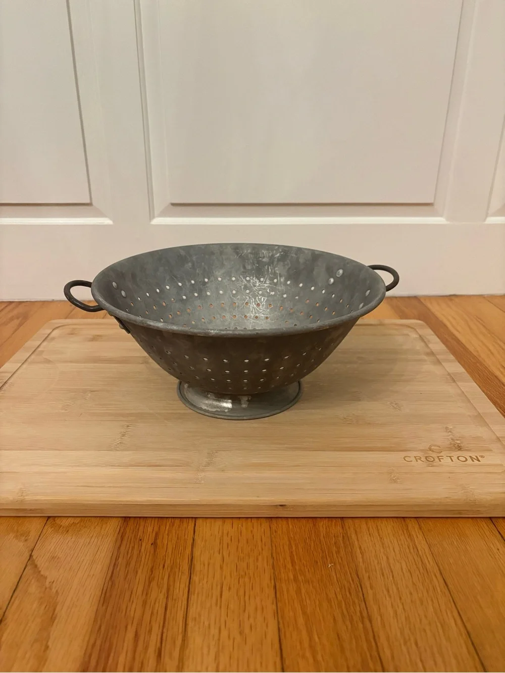 VTG MCM Aluminum Silver Rustic Farmhouse Pedestal Colander OS